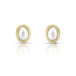 Les boucles d'oreilles Perle Intemporelle AQUA CHIC 845. Fabriquées en acier inoxydable résistant à l'eau, Bijoux Suisse chez Gisoo Jewels